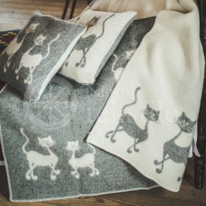 Wool blanket ,,Naujos katės" grey